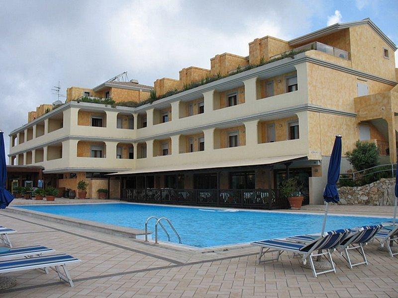 Borgo Saraceno Hotel-Residence Санта-Тереза-Галлура Екстер'єр фото