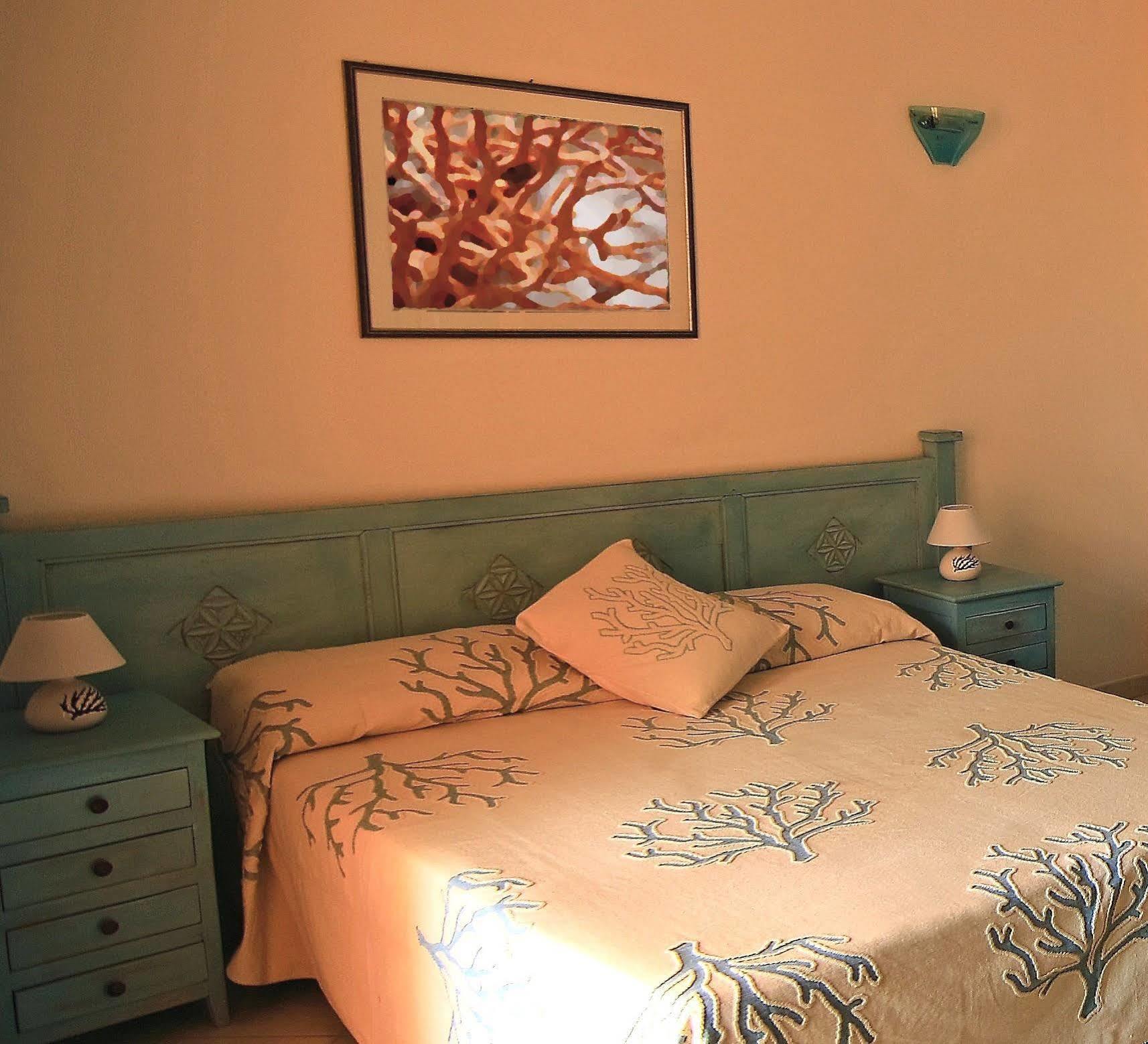 Borgo Saraceno Hotel-Residence Санта-Тереза-Галлура Екстер'єр фото