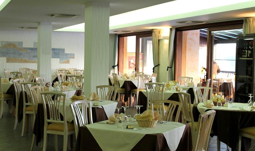 Borgo Saraceno Hotel-Residence Санта-Тереза-Галлура Екстер'єр фото